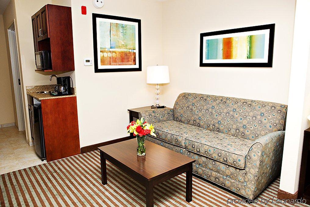 Holiday Inn Express & Suites Youngstown West I 80, An Ihg Hotel Austintown Ruang foto