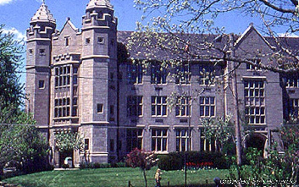 Holiday Inn Express & Suites Youngstown West I 80, An Ihg Hotel Bagian luar foto