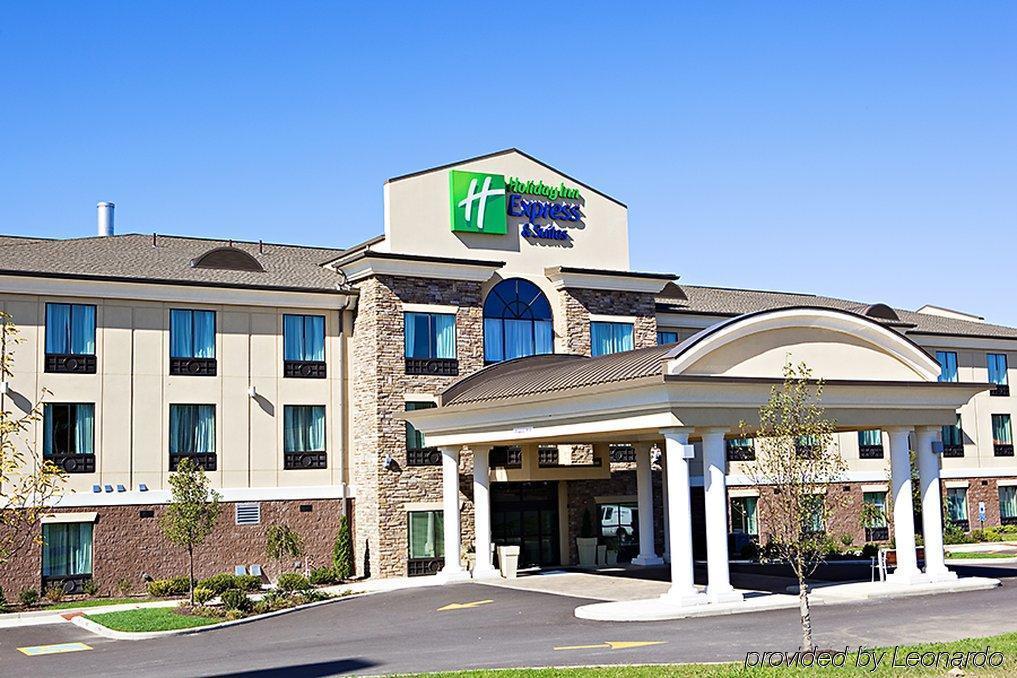 Holiday Inn Express & Suites Youngstown West I 80, An Ihg Hotel Bagian luar foto