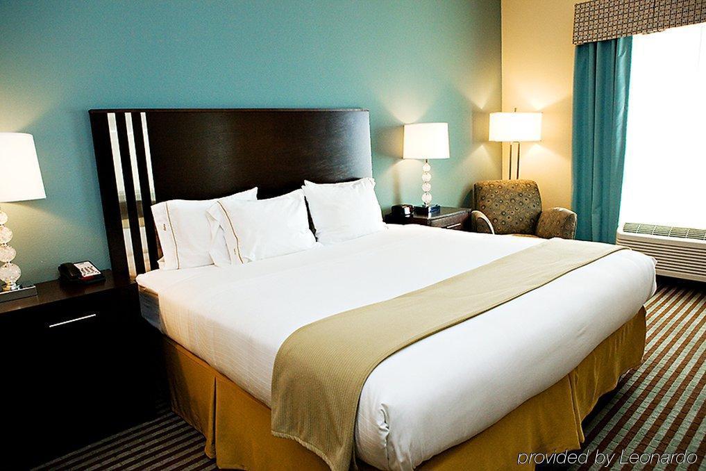 Holiday Inn Express & Suites Youngstown West I 80, An Ihg Hotel Ruang foto